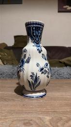Delfts blauw-witte aardewerken vaas (26 cm) „DEC. DELFTSE”, Antiek en Kunst, Ophalen of Verzenden