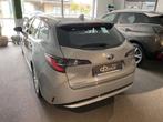 Toyota Corolla Model 2022 SW 1.8 Hybrid Dynamic GPF TOURING, Auto's, Toyota, Stof, Gebruikt, Euro 6, 4 cilinders