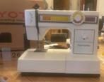 Machine a coudre toyota 2640 14 points différant parfait éta, Hobby & Loisirs créatifs, Machines à coudre & Accessoires, Enlèvement