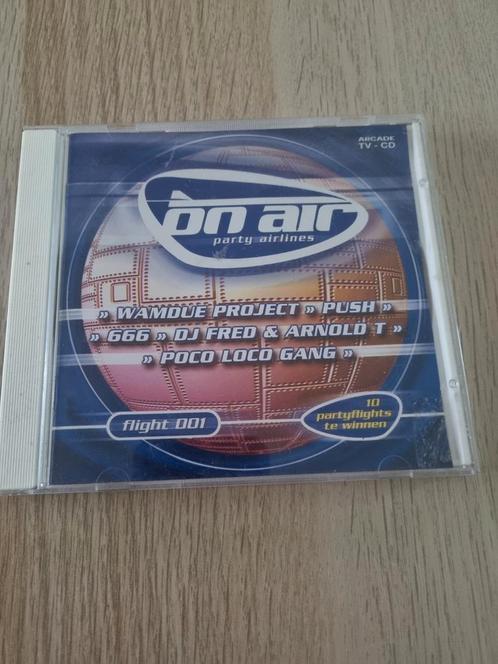 Cd On Air Party Airlines Flight 001, CD & DVD, CD | Dance & House, Comme neuf, Enlèvement ou Envoi