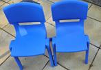 2 blauwe kinderstoelen van hard plastic, Tuin en Terras, Ophalen, Zo goed als nieuw, Plastic, Stapelbaar
