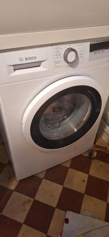 NEW- Lave-linge Bosch 7kg – Sous garantie jusqu'en juin 2027 beschikbaar voor biedingen