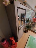 Vitrinekast klein en groot en dressoir en eettafel, Huis en Inrichting, Kasten | Vitrinekasten, Ophalen of Verzenden, Zo goed als nieuw
