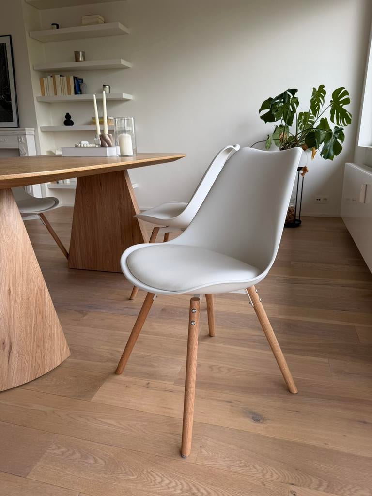 4 eetkamerstoelen Jysk, Huis en Inrichting, Ophalen, Nieuw, Vier