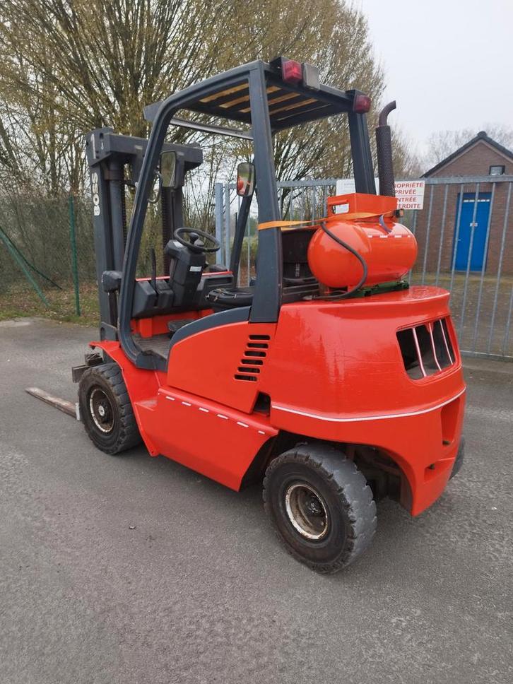 Chariot élévateur, Articles professionnels, Machines & Construction | Chariots élévateurs & Transport interne, Chariot élévateur