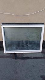 Fenêtre de toit, bon état, Bricolage & Construction, Comme neuf, Fenêtre de façade ou Vitre, Enlèvement, 120 à 160 cm