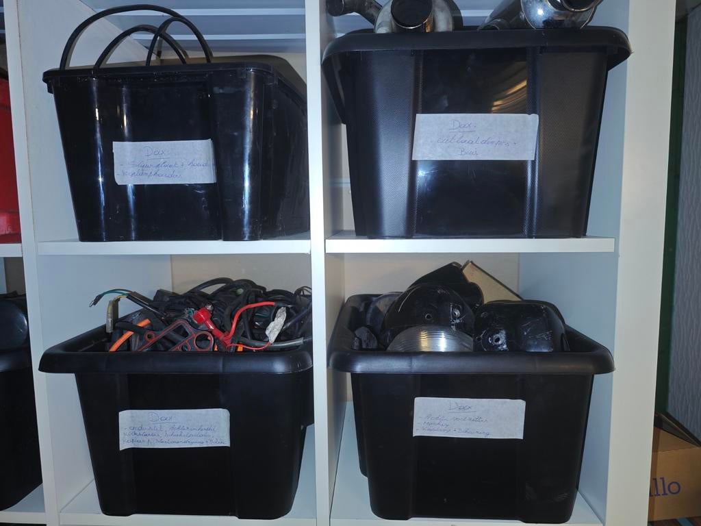 Dax onderdelen! (Niet in lot te koop/stuur wat u zoekt!), Fietsen en Brommers, Brommers | Honda, Ophalen