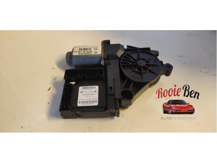 Moteur de vitre portière d'un Volkswagen Golf, Autos : Pièces & Accessoires, Volkswagen, -, 3 mois de garantie, Utilisé