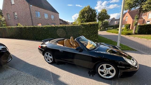 porsche 911(996) cabriolet tiptronic, Autos, Porsche, Particulier, Alarme, Verrouillage central, Air conditionné automatique, Rétroviseurs électriques