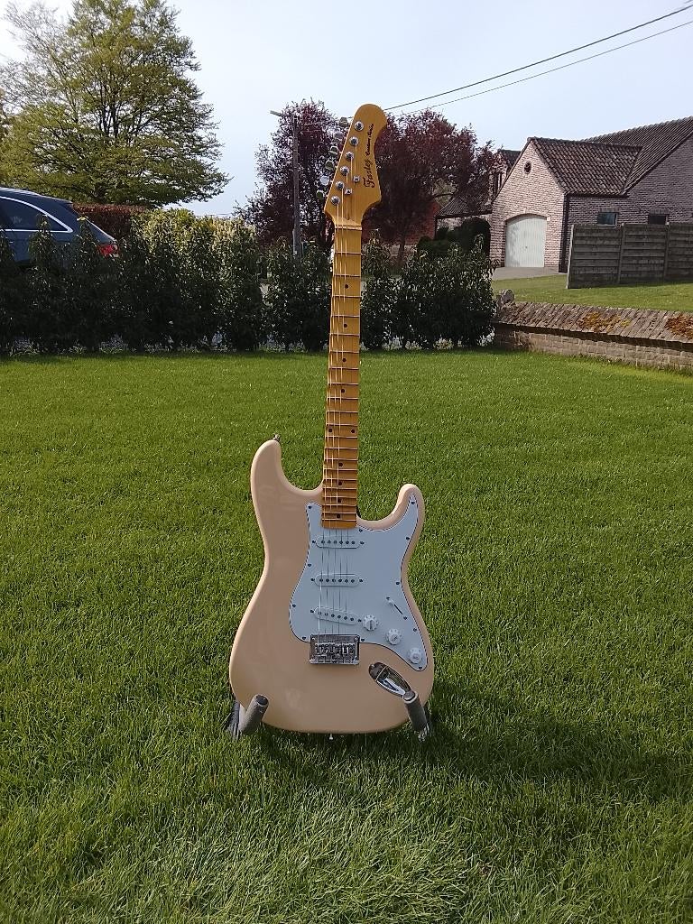 1 set van 6 Strats, Muziek en Instrumenten, Snaarinstrumenten | Gitaren | Elektrisch, Ophalen, Zo goed als nieuw, Solid body, Overige merken