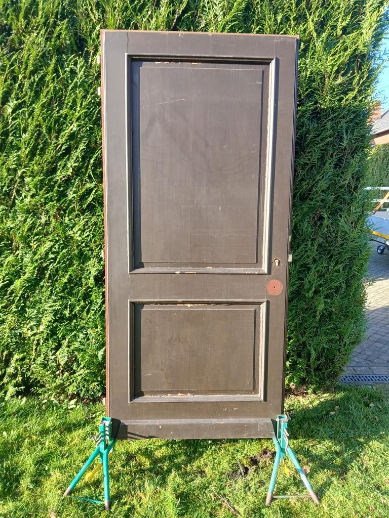 Diverse Hardhouten gebruikte buitendeuren, Ophalen