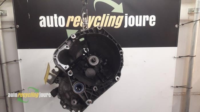 Boîte de vitesse d'un Alfa Romeo 147, Autos : Pièces & Accessoires, Transmission & Accessoires, Alfa Romeo, Utilisé, 3 mois de garantie