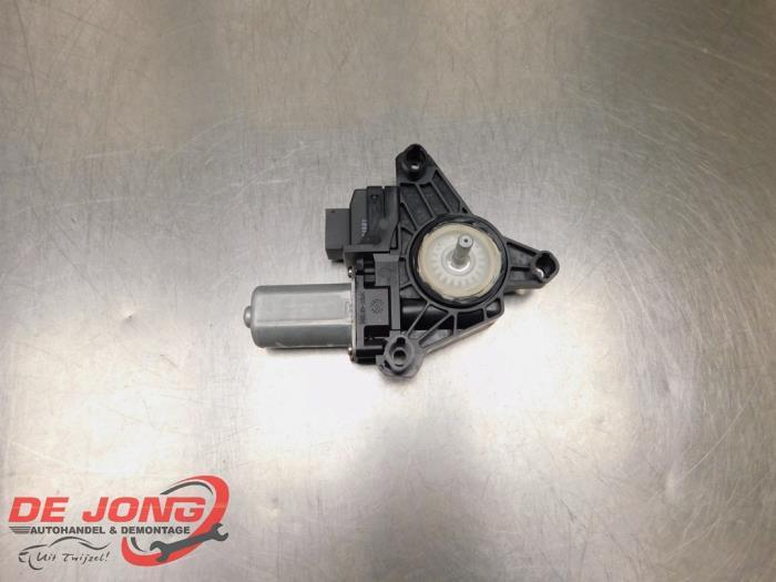 Raammotor Portier van een Mercedes GLA, Auto-onderdelen, Carrosserie, Mercedes-Benz, Gebruikt, 3 maanden garantie, Ophalen of Verzenden