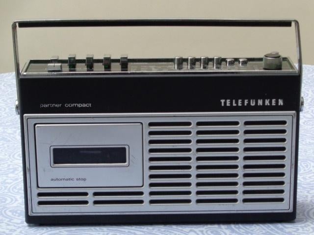 Radiocassette TELEFUNKEN PARTNER COMPACT 101 L de 1975, Enlèvement ou Envoi, Utilisé, Radio