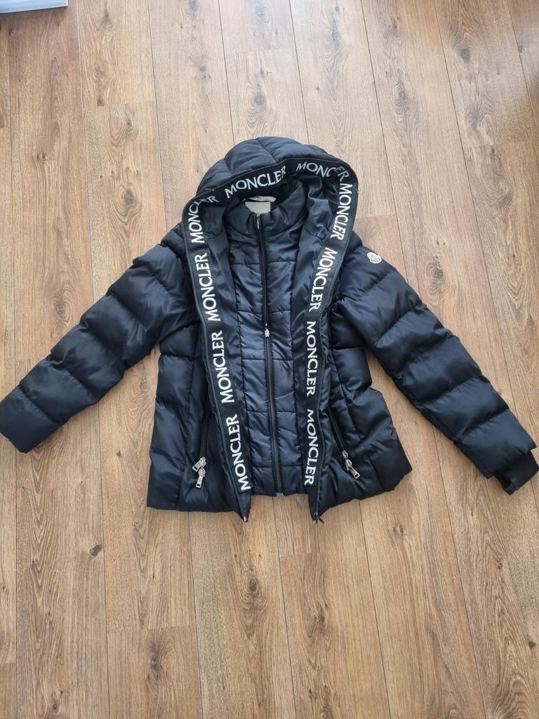 Moncler winter donsjas - zo goed als nieuw - maat L, Kleding | Heren, Jassen | Winter, Maat 52/54 (L), Moncler, Zwart, Ophalen of Verzenden
