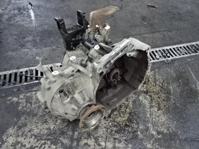 BOITE DE VITESSES Volkswagen Polo IV (9N1 / 2/3), Utilisé, Volkswagen