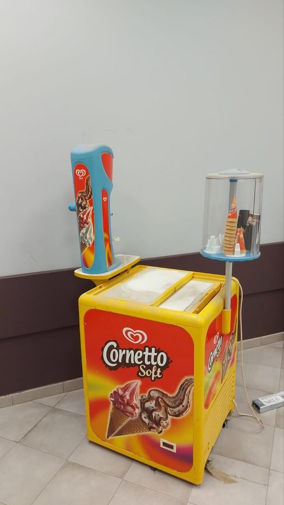 Ijskast Cornetto, Elektronische apparatuur, Ophalen, Gebruikt, Zelfvriezend