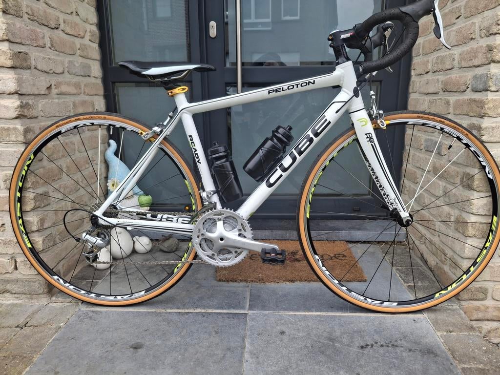 CUBE PELETON PERFORMANCE 28 INCH VOLLEDIG VERNIEUWD, Ophalen, 28 inch, Velgrem, Aluminium