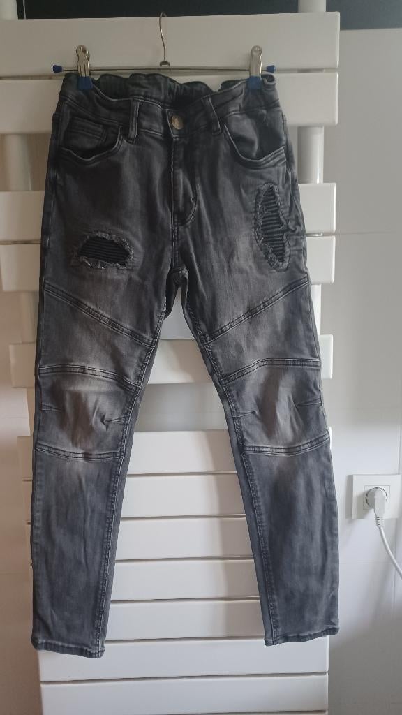 skinny fit jeans maat 152, Enfants & Bébés, Vêtements enfant | Taille 152, Pantalon, Garçon, Enlèvement ou Envoi, H&M