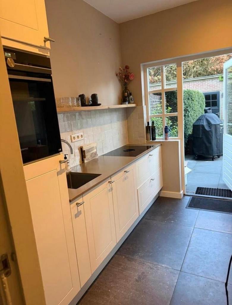 Rechte Keuken + TOP Apparatuur Siemens + BORA + GEDEMONTEERD, Huis en Inrichting, Ophalen of Verzenden, Crème, Composiet, Enkelwandige keuken