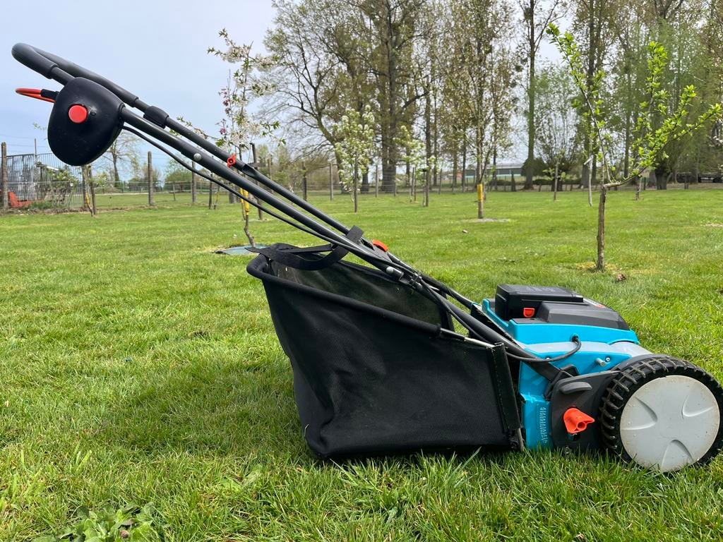 GARDENA 380 LI ACCU KOOIMAAIER 38CM, Tuin en Terras, Grasmaaiers, Gebruikt, Accu-grasmaaier, 30 t/m 39 cm, Kooimesmaaier, Opvangzak