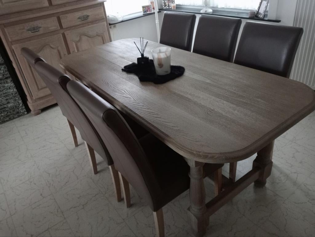 Volle eiken eetplaats gezandstraald + 6 stoelen, Huis en Inrichting, Ophalen