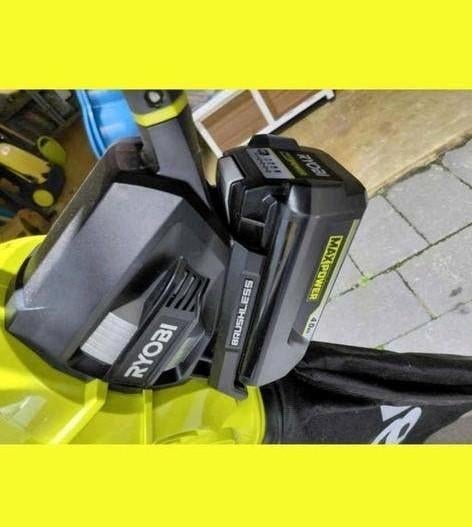 Nieuwe Ryobi 36V maxpower bladblazer/zuiger/hakselaar met 1, Tuin en Terras, Bladblazers, Ruggedragen, Accu, Ophalen