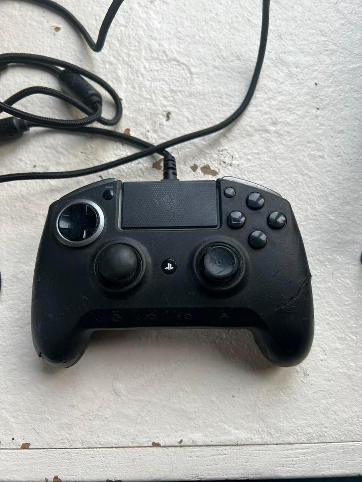 Manette RAZER Raiju Ultimate pour PS4/PC Usée,manque palette, Games en Spelcomputers, Spelcomputers | Nintendo Consoles | Accessoires