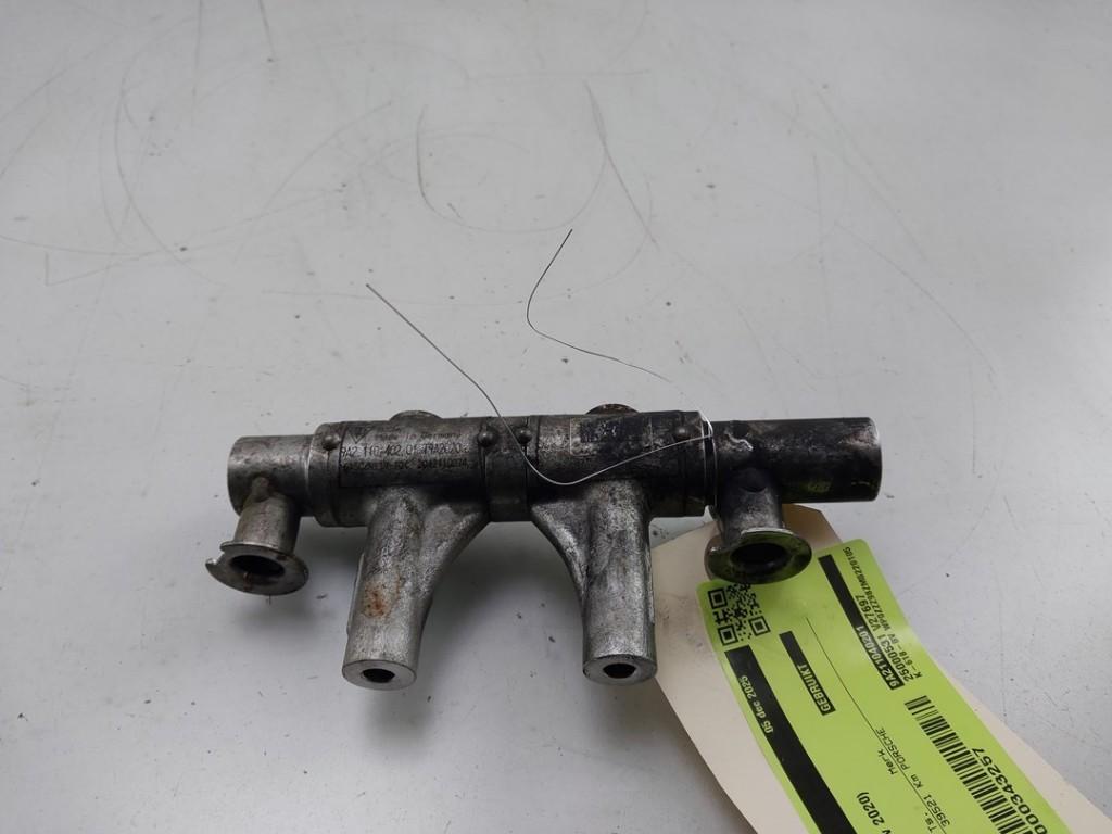 RAMPE D'INJECTION Porsche 718 Boxster (982) (|9A211040201|), Autos : Pièces & Accessoires, Porsche Deutschland GmbH, Porscheplatz 1
70435  Stuttgart, DE