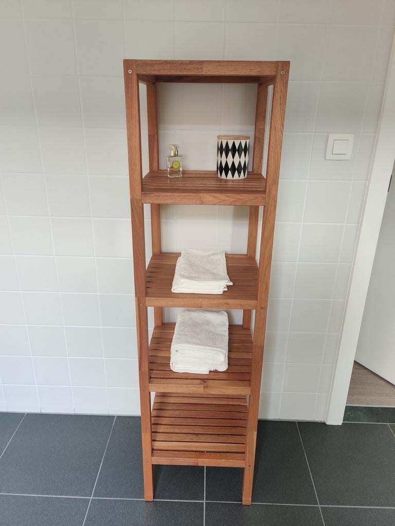 Étagère de salle de bain IKEA MOLGER — Bois massif — Bon éta, Maison & Meubles, Salle de bain | Meubles de Salle de bain, Enlèvement