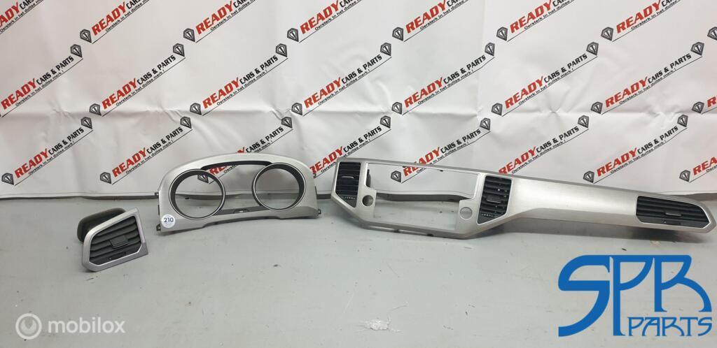 SPORTSVAN INLEG DASHBOARD LIJST NAVI TELLER Grijs 517858061C, Auto-onderdelen, Volkswagen, Nieuw, Ophalen of Verzenden, Volkswagen