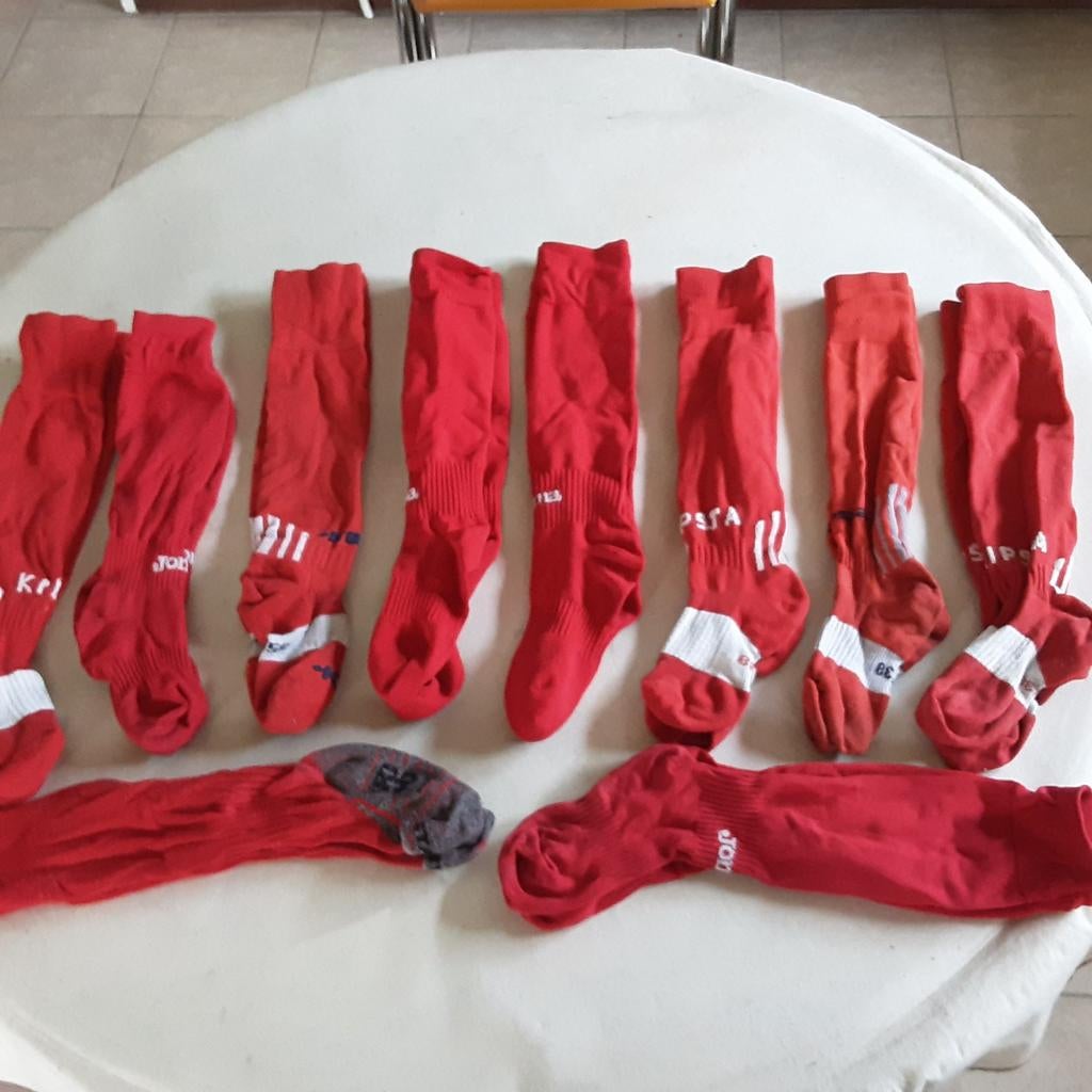 10 paar Voetbal kousen maat 35-36, Ophalen of Verzenden