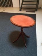Petite table d’appoint en bois avec plateau ovale, Enlèvement