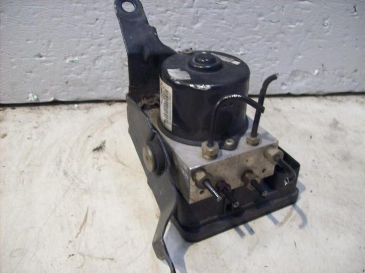 ABS POMP Ford Fiesta 5 (JD / JH) (2s61-2m110-ce), Auto-onderdelen, Overige Auto-onderdelen, Ford, Gebruikt