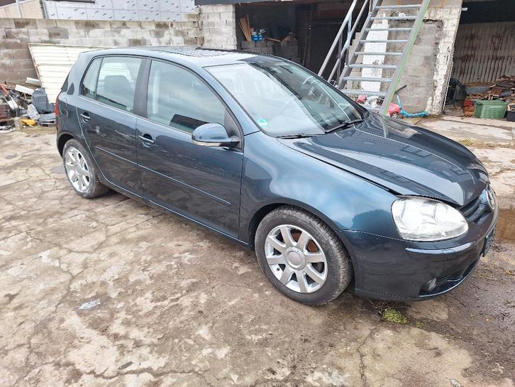 vw golf 5 1.4 essence piece ou conplette, Auto-onderdelen, Carrosserie, Motorkap, Volkswagen, Gebruikt, Ophalen