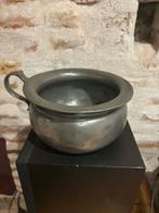 antieke kamerpot pispot in tin Brugge J.Van De Casteele, Ophalen of Verzenden