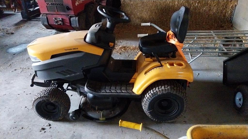 Zitmaaier stiga tornado, Tuin en Terras, Zitmaaiers, Ophalen