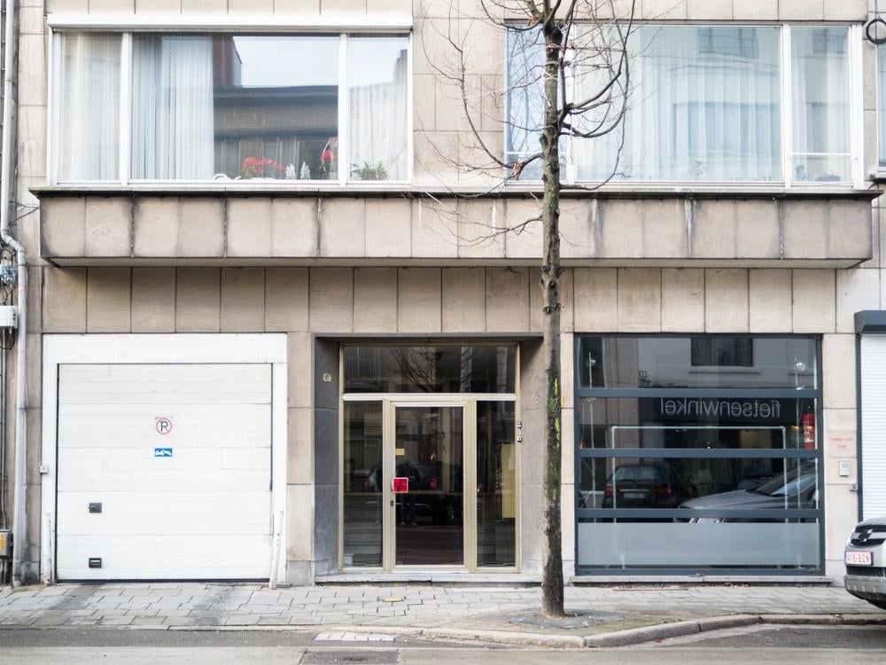 Place de parc à vendre Harmoniebuurt - Lange Lozanastraat, Timbres & Monnaies, Timbres | Pays-Bas, Enlèvement