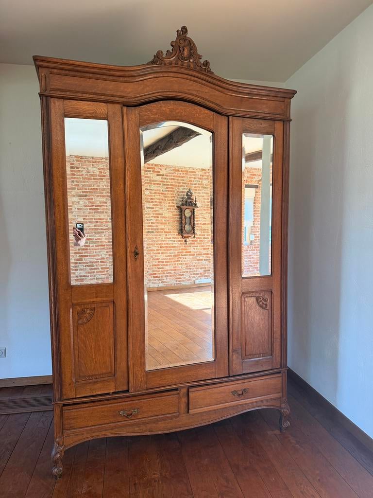 Kleding leg kast, Ophalen