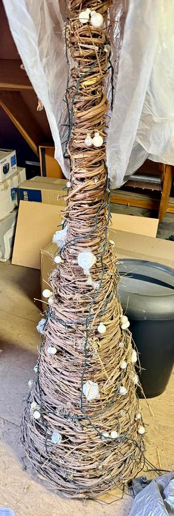 Moderne kerstboom, Ophalen, Gebruikt