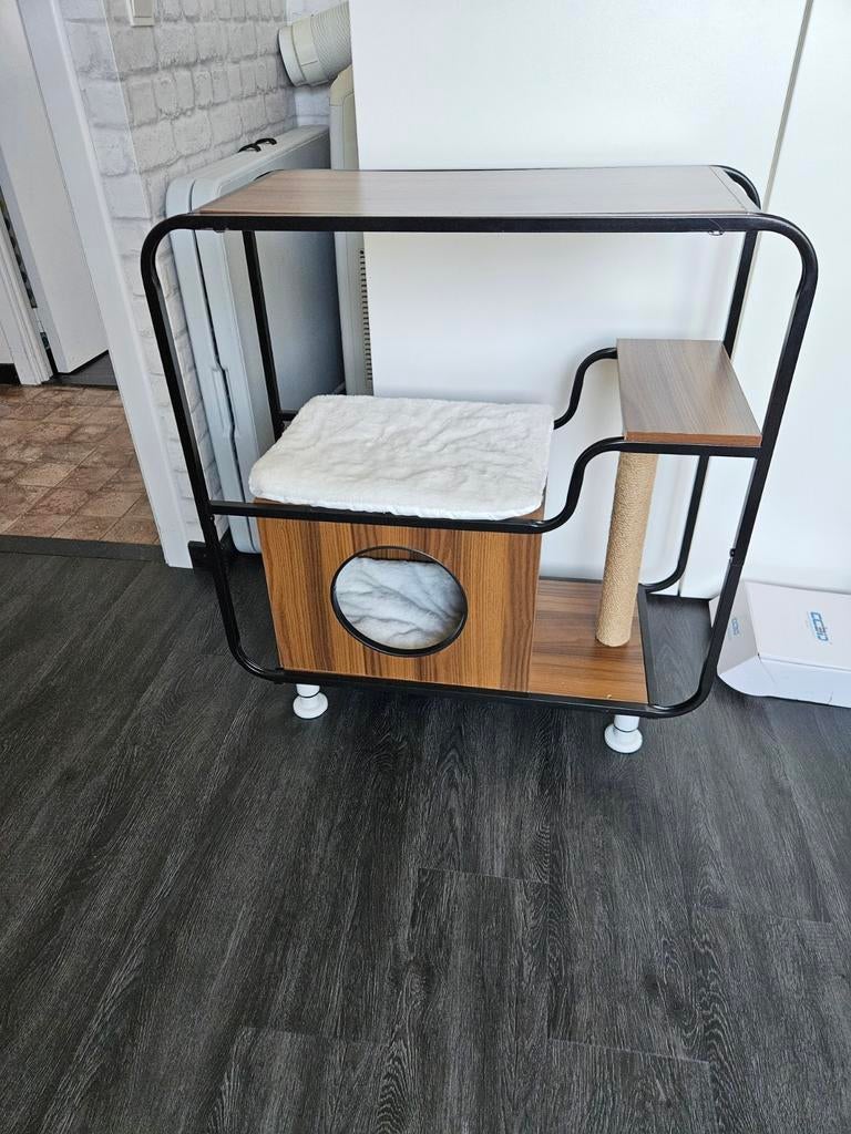 Katten kast, Ophalen