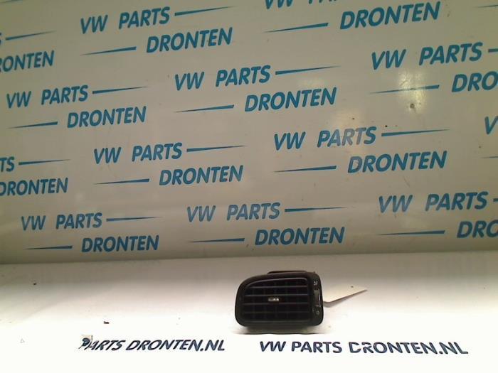 Luchtrooster Dashboard van een Volkswagen Polo, Auto-onderdelen, Dashboard en Schakelaars, Volkswagen, Gebruikt, 3 maanden garantie