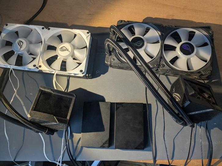 DEFECTE Asus ROG STRIX Ryujin II Koelers incl. controllers., Computers en Software, Computerkoelers, Niet werkend, Waterkoeling