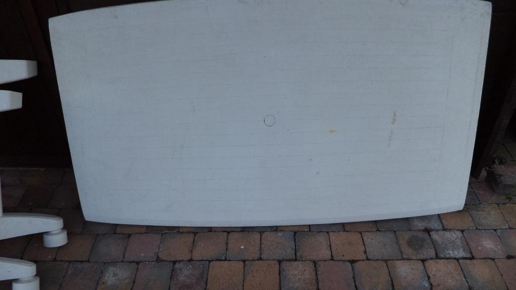 Tuintafel - terrastafel GRATIS af te halen, Tuin en Terras, Tuintafels, Ophalen, Gebruikt, Ovaal, Plastic