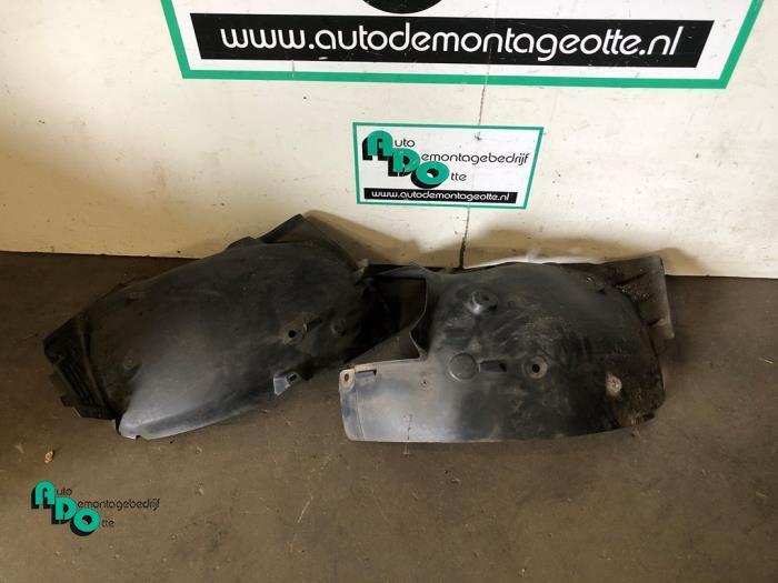 Wielkuip van een Renault Modus (Modus 04-), Auto-onderdelen, Carrosserie, Renault, Gebruikt, 3 maanden garantie, Ophalen of Verzenden