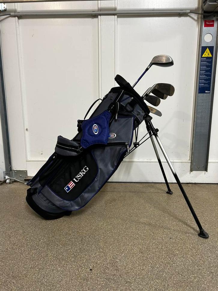 Sac de golf US Kids Golf avec clubs – junior, Sports & Fitness, Golf, Comme neuf, Sac, Enlèvement