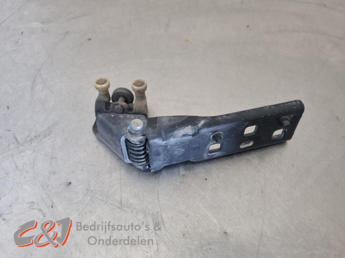 Roulette porte coulissante droite d'un Renault Trafic (DV369, Autos : Pièces & Accessoires, Renault, -, 3 mois de garantie, Utilisé