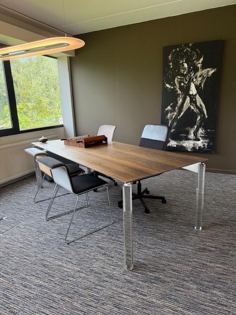 Iconisch H2-kantoor — Claire Bataille — Bulo, Huis en Inrichting, Bureaus, Zo goed als nieuw, Klassiek, Hout, Ophalen