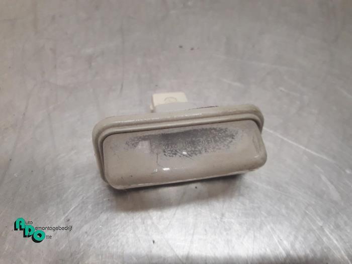 Eclairage immatriculation d'un Toyota Corolla (Corolla 02-), Autos : Pièces & Accessoires, Éclairage, Toyota, Utilisé, 3 mois de garantie