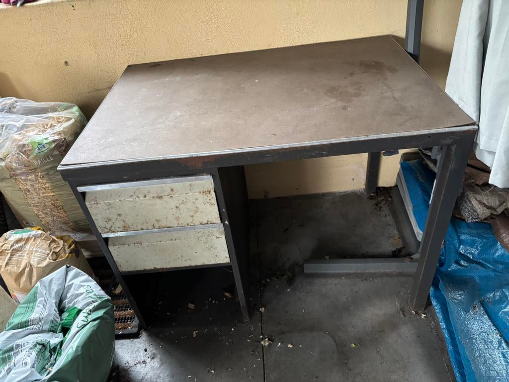 Stalen bureau/werkbank, Enlèvement, Utilisé, 70 à 120 cm